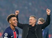 yihao-国际比赛日突围战来临，圣安东尼奥马刺围绕欧冠防线松动，压力陡增，身体对抗强度拉满的简单介绍-yihao